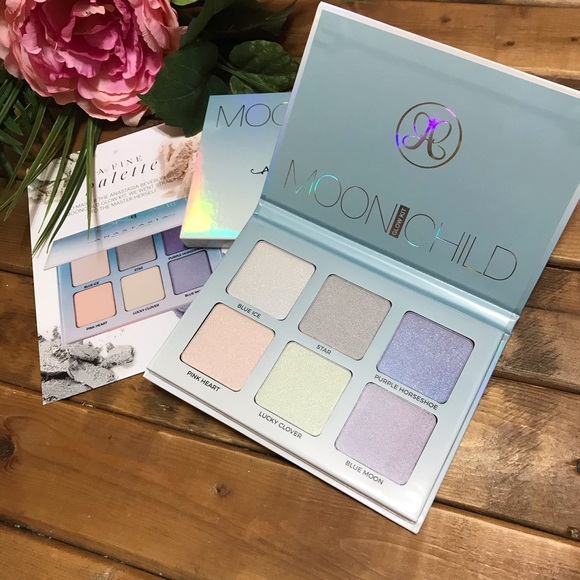Anastasia Beverly Hills Other - Anastasia Beverly Hills Moonchild glow kit